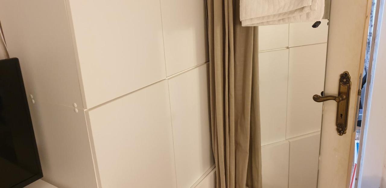 Chez Andre Apartment Париж Екстериор снимка